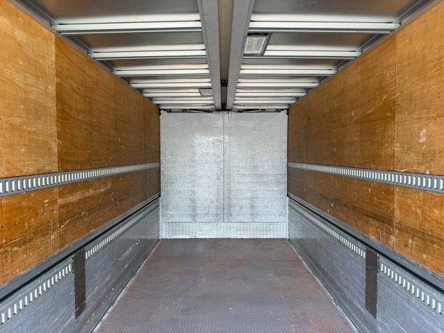 日野レンジャーアルミウイング増トン（6t・8t）[写真10]