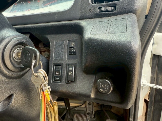 日野レンジャーアルミウイング増トン（6t・8t）[写真22]