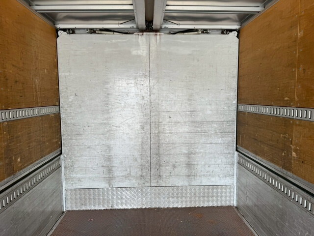 日野レンジャーアルミウイング増トン（6t・8t）[写真05]