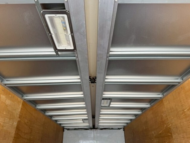 日野レンジャーアルミウイング増トン（6t・8t）[写真08]