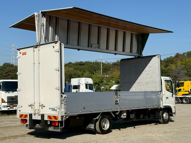 日野レンジャーアルミウイング中型（4t）[写真02]