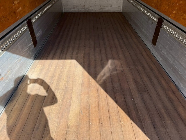 日野レンジャーアルミウイング中型（4t）[写真09]