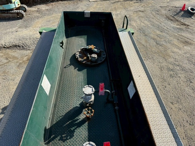 三菱ふそうファイタータンク車（タンクローリー）増トン（6t・8t）[写真12]