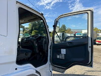 三菱ふそうファイタータンク車（タンクローリー）増トン（6t・8t）[写真22]