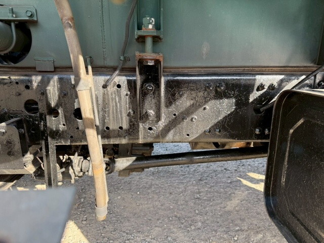 三菱ふそうファイタータンク車（タンクローリー）増トン（6t・8t）[写真33]