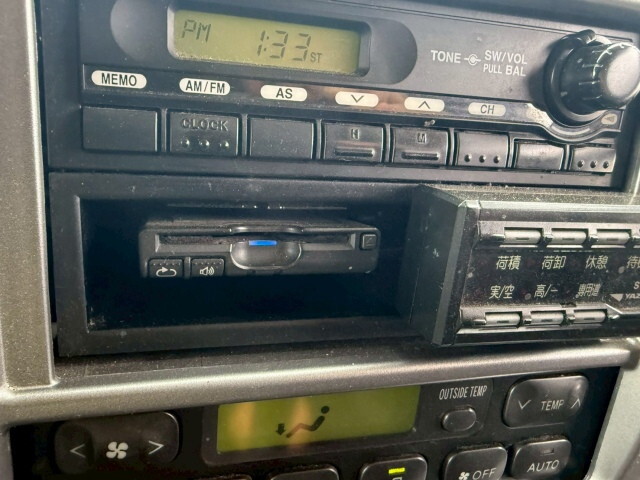 日野レンジャーアルミウイング中型（4t）[写真14]