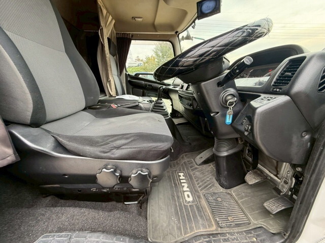 日野レンジャーアルミウイング中型（4t）[写真22]