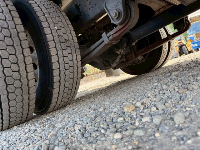 三菱ふそうファイターアルミウイング中型（4t）[写真23]