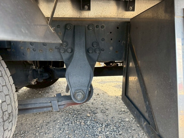 三菱ふそうファイターアルミウイング中型（4t）[写真25]