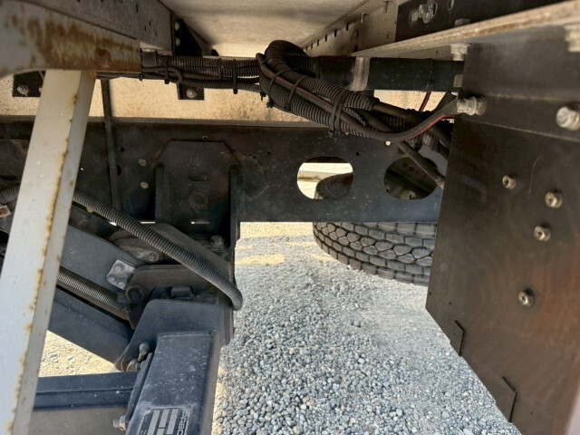 三菱ふそうファイターアルミウイング中型（4t）[写真27]