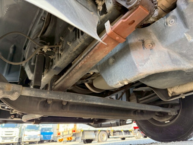 三菱ふそうファイターアルミウイング中型（4t）[写真35]