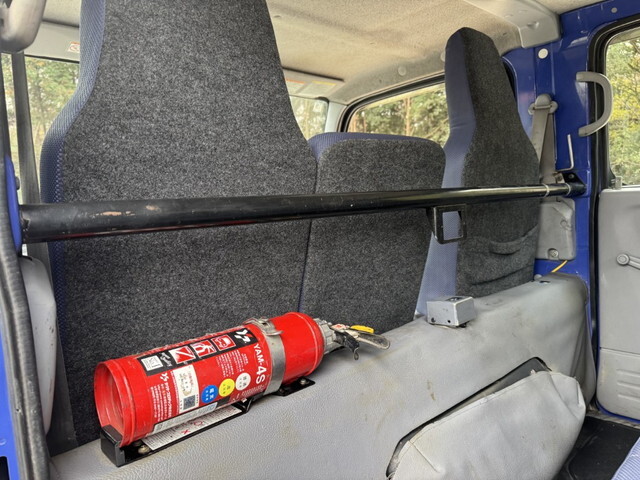 三菱ふそうキャンターダブルキャブ・ダンプ小型（2t・3t）[写真20]