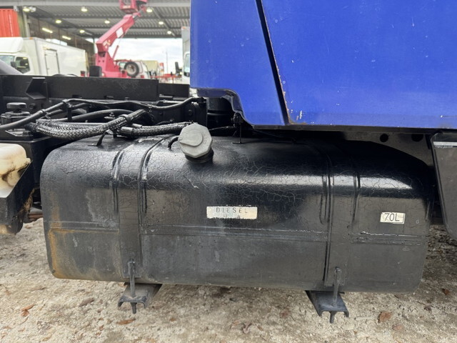 三菱ふそうキャンターダブルキャブ・ダンプ小型（2t・3t）[写真24]