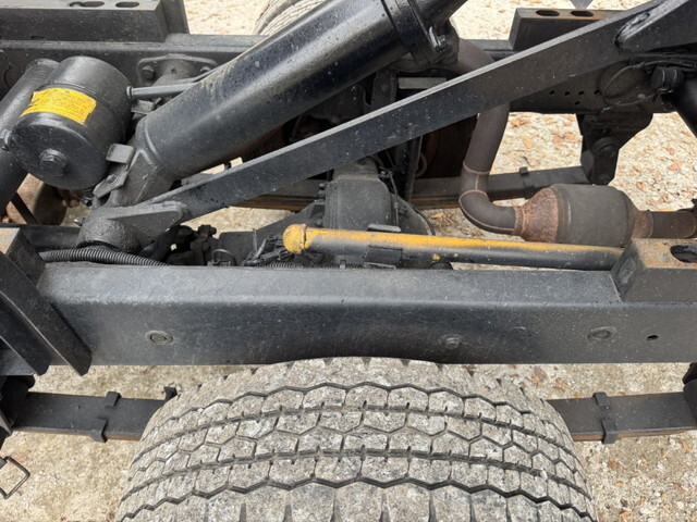 三菱ふそうキャンターダブルキャブ・ダンプ小型（2t・3t）[写真28]