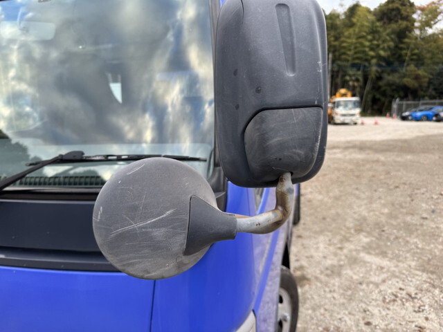 三菱ふそうキャンターダブルキャブ・ダンプ小型（2t・3t）[写真35]