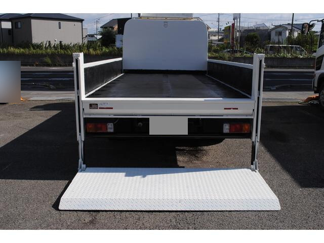 日野デュトロ平ボディ小型（2t・3t）[写真10]