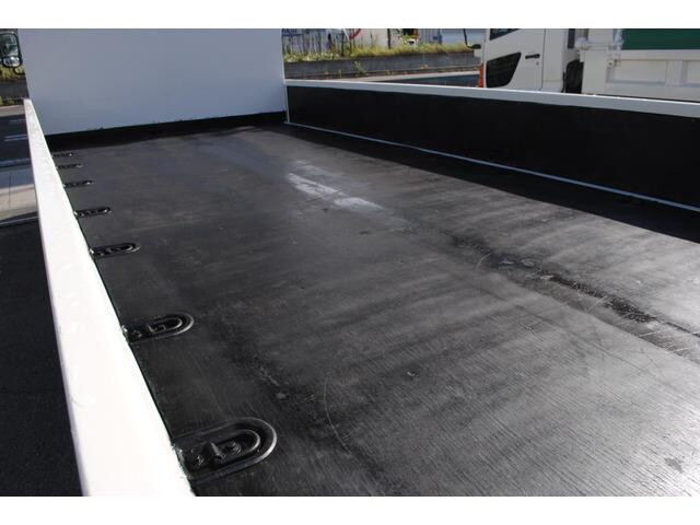 日野デュトロ平ボディ小型（2t・3t）[写真11]