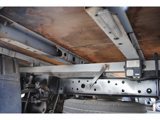 日野デュトロ平ボディ小型（2t・3t）[写真19]