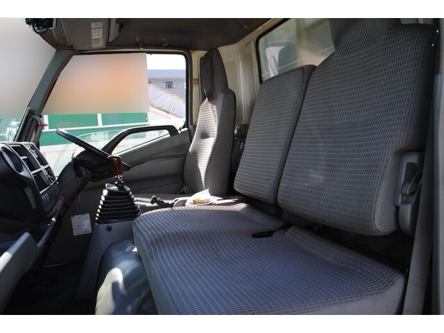 日野デュトロ平ボディ小型（2t・3t）[写真27]