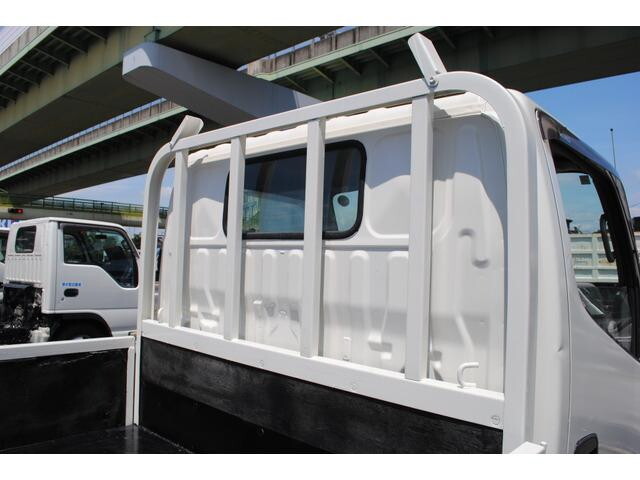 日野デュトロ平ボディ小型（2t・3t）[写真14]