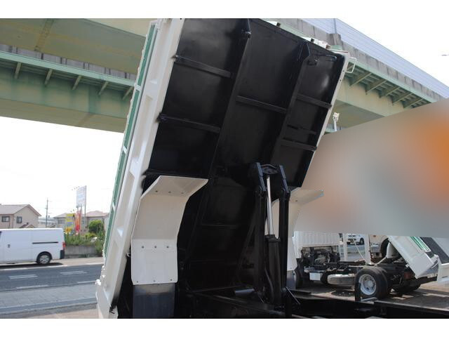 日野レンジャーダンプ中型（4t）[写真10]