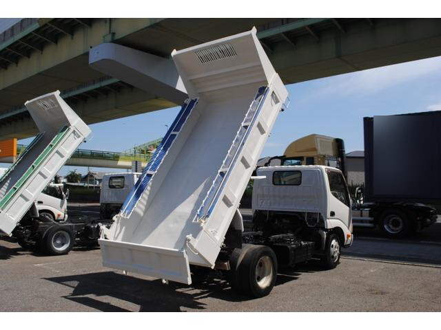 日野デュトロダンプ小型（2t・3t）[写真02]