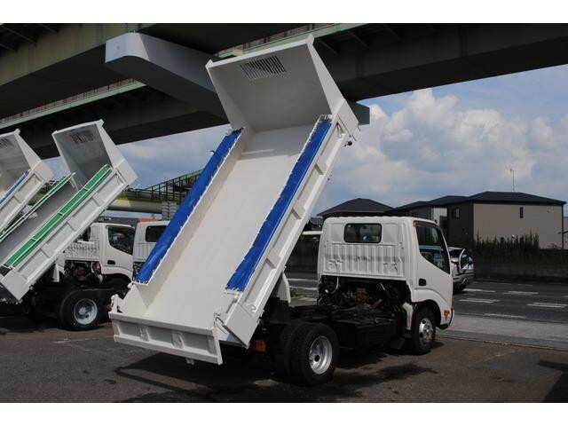日野デュトロダンプ小型（2t・3t）[写真02]