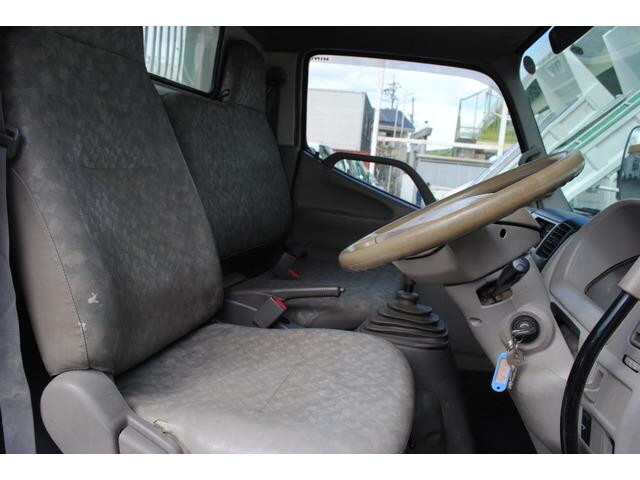 日野デュトロダンプ小型（2t・3t）[写真27]