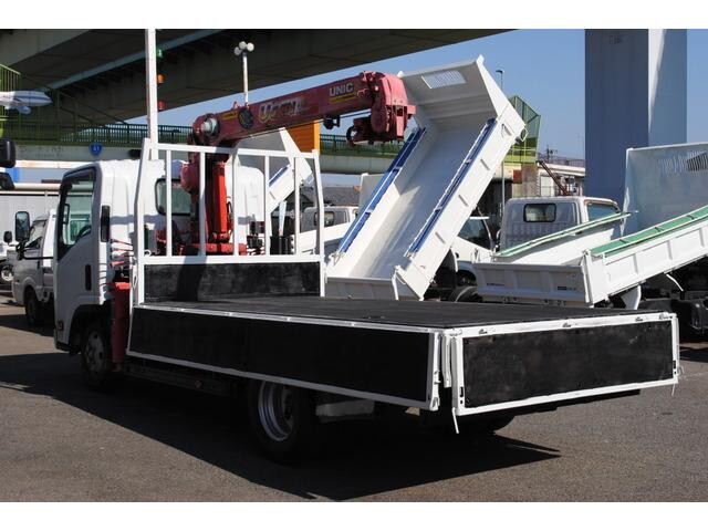 いすゞエルフクレーン3段小型（2t・3t）[写真12]