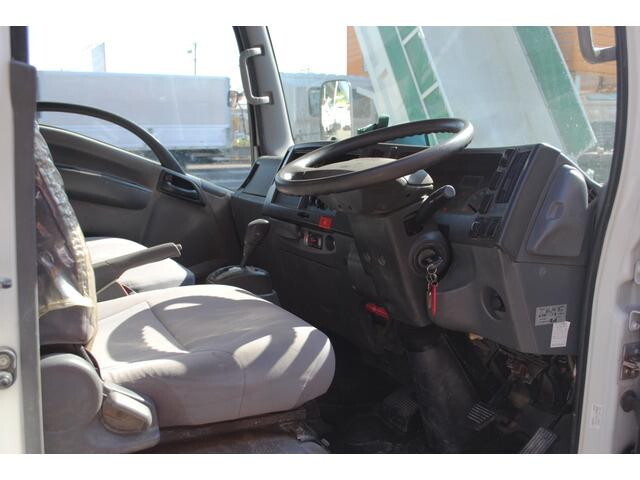 いすゞエルフクレーン3段小型（2t・3t）[写真29]