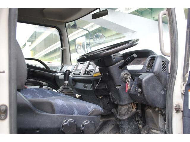 日野レンジャーダンプ中型（4t）[写真26]