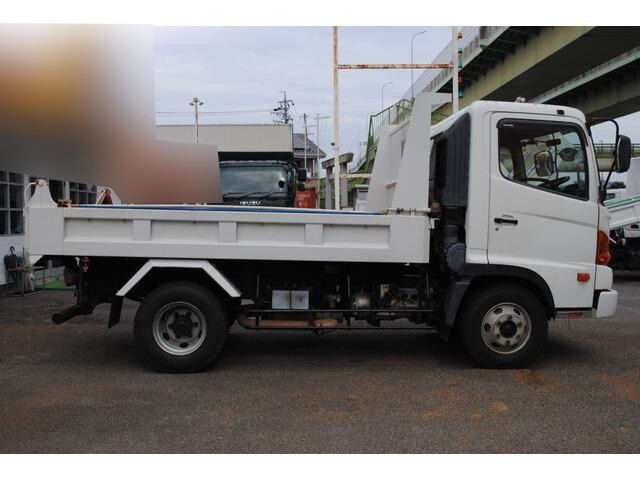 日野レンジャーダンプ中型（4t）[写真06]