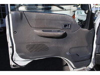 マツダボンゴ移動販売車小型（2t・3t）[写真24]