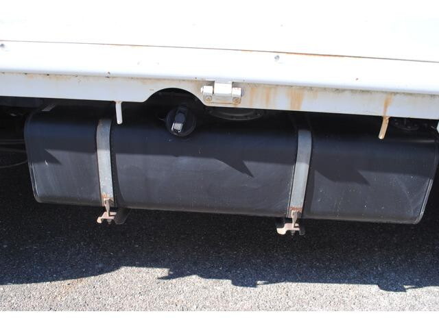 日産アトラス平ボディ小型（2t・3t）[写真15]