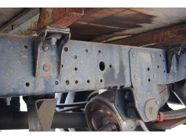 日産アトラス平ボディ小型（2t・3t）[写真16]