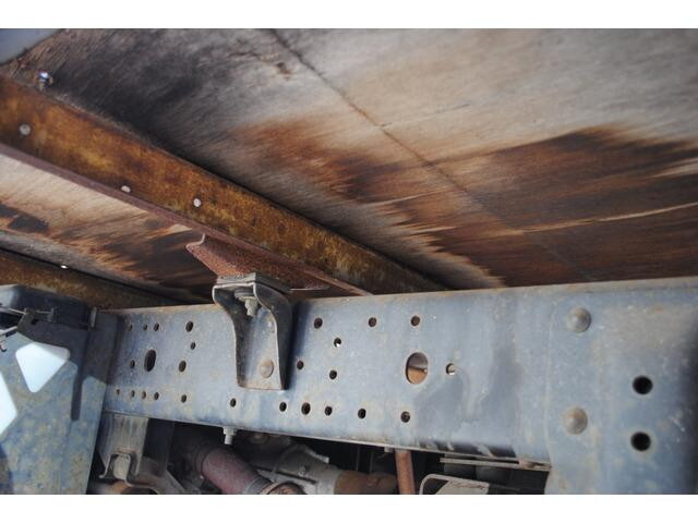 日産アトラス平ボディ小型（2t・3t）[写真17]