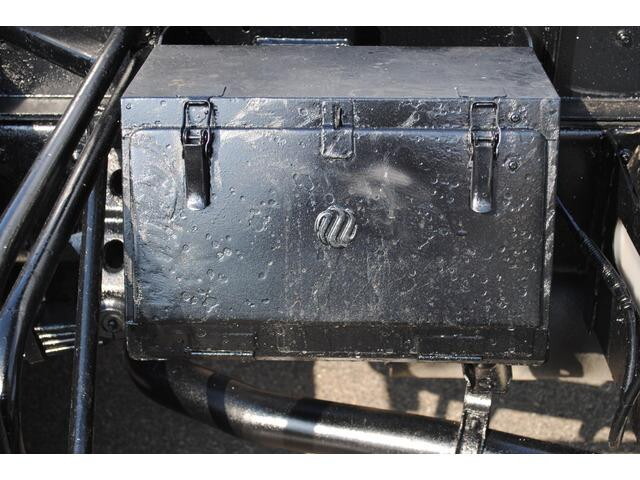 日野レンジャーコンテナ専用車増トン（6t・8t）[写真16]