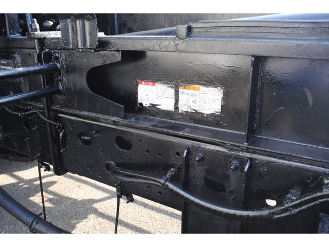 日野レンジャーコンテナ専用車増トン（6t・8t）[写真17]