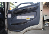 日野レンジャーコンテナ専用車増トン（6t・8t）[写真22]