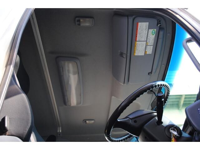 日野レンジャーコンテナ専用車増トン（6t・8t）[写真27]