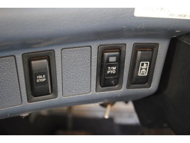 日野レンジャーコンテナ専用車増トン（6t・8t）[写真30]