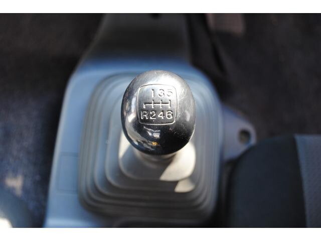 日野レンジャーコンテナ専用車増トン（6t・8t）[写真34]