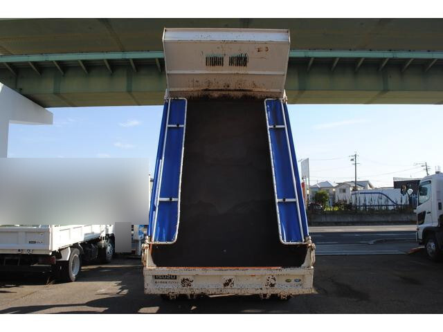 いすゞフォワードダンプ中型（4t）[写真10]
