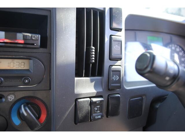 いすゞフォワードダンプ中型（4t）[写真31]