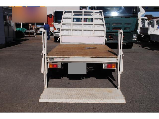 日産バネット平ボディ小型（2t・3t）[写真10]