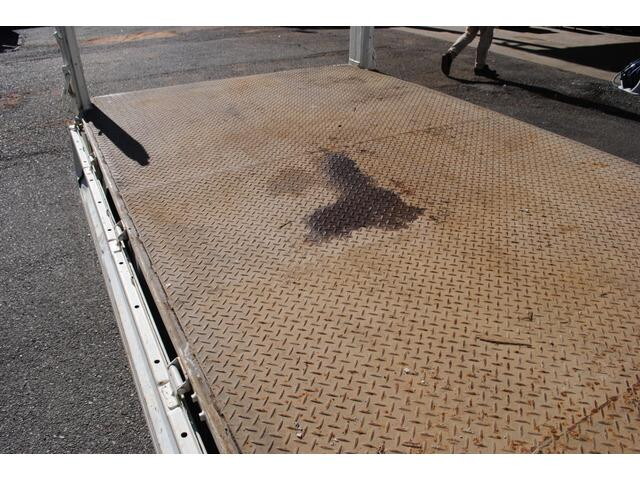 日産バネット平ボディ小型（2t・3t）[写真14]