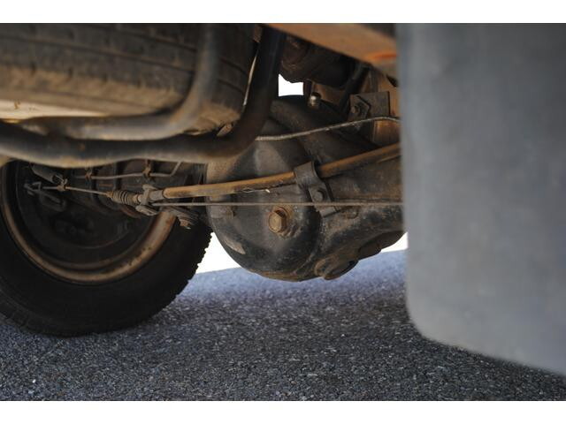 日産バネット平ボディ小型（2t・3t）[写真19]