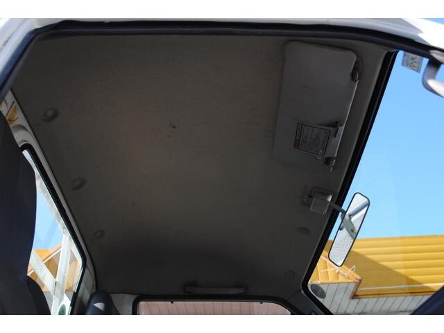 日産バネット平ボディ小型（2t・3t）[写真28]