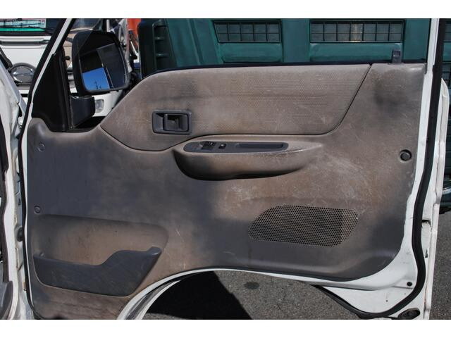 マツダボンゴバン小型（2t・3t）[写真20]