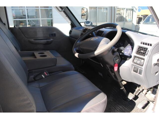 マツダボンゴバン小型（2t・3t）[写真21]